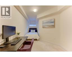 385 WESTWOOD Drive UnitNo. B - 28
