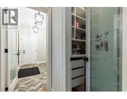 60 PARKER Avenue - 16