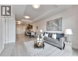 5 WAKE ROBIN Drive UnitNo. 318 - 14