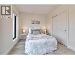 5 WAKE ROBIN Drive UnitNo. 318 - 18