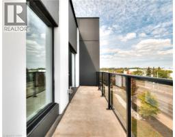 5 WAKE ROBIN Drive UnitNo. 318 - 20