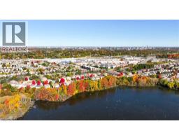 5 WAKE ROBIN Drive UnitNo. 318 - 32