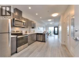 5 WAKE ROBIN Drive UnitNo. 318 - 4