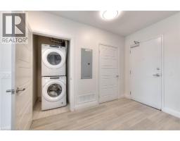 5 WAKE ROBIN Drive UnitNo. 318 - 8