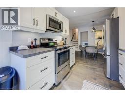 211 VILLAGE Road - 14