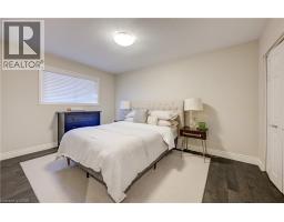 211 VILLAGE Road - 16