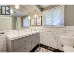 211 VILLAGE Road - 19