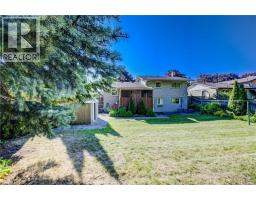 211 VILLAGE Road - 32