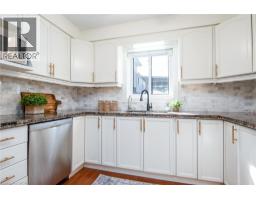 271 NEWBURY Drive - 14
