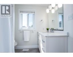 271 NEWBURY Drive - 33