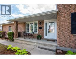 271 NEWBURY Drive - 4