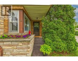 14 SHERRING Street N - 3