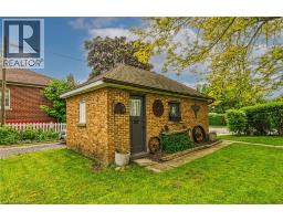 14 SHERRING Street N - 39