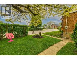 14 SHERRING Street N - 42