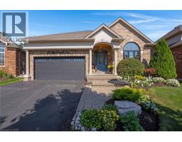 43 MACDONALD Crescent - 1