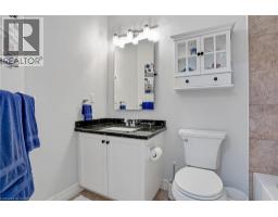 43 MACDONALD Crescent - 23