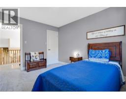 43 MACDONALD Crescent - 25