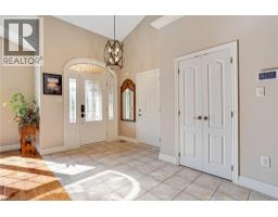 43 MACDONALD Crescent - 3