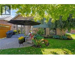 43 MACDONALD Crescent - 41