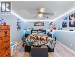 1306 ST JOHNS Road W - 32