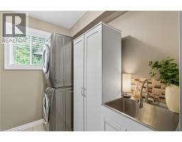 4 BLACKBURN Court - 18