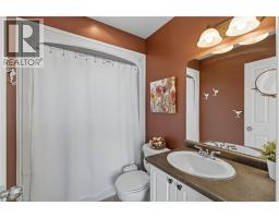 4 BLACKBURN Court - 29