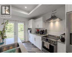 195 CONNAUGHT Avenue - 12