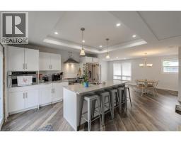 195 CONNAUGHT Avenue - 13