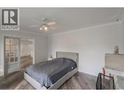 195 CONNAUGHT Avenue - 17