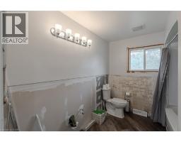 195 CONNAUGHT Avenue - 18