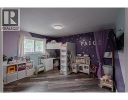 195 CONNAUGHT Avenue - 19