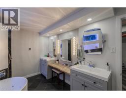 195 CONNAUGHT Avenue - 29