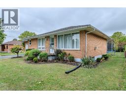 195 CONNAUGHT Avenue - 3