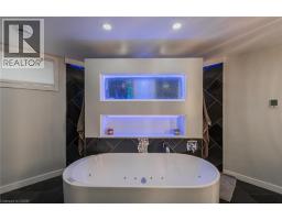 195 CONNAUGHT Avenue - 30
