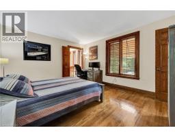 32 MAPLE HILL Drive - 23