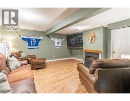 255 NORTHLAKE Drive UnitNo. 3 - 22