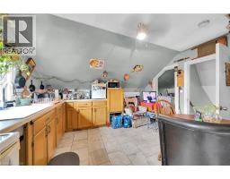 14 POTTS Road - 31