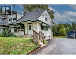 105 LORNE Crescent - 1