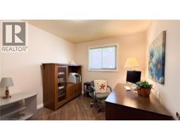 9 KENNEDY Road - 26