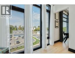 38 HARBOUR Street UnitNo. 416 - 18