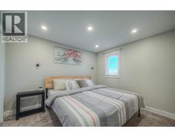 220 SIENNA Crescent - 25