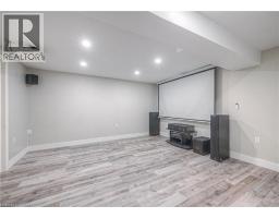 220 SIENNA Crescent - 36