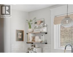 52 CINDY Avenue - 20