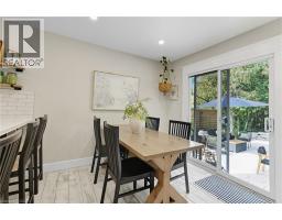 52 CINDY Avenue - 21