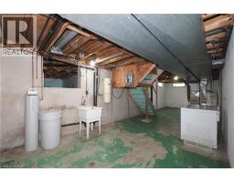 44 HAMPTON Street - 35