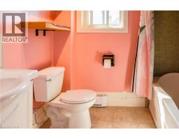 73 BROCK Street - 29