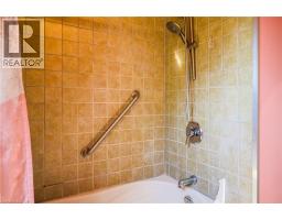 73 BROCK Street - 32