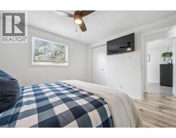 10 BROKEN OAK Crescent - 20