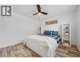 10 BROKEN OAK Crescent - 21