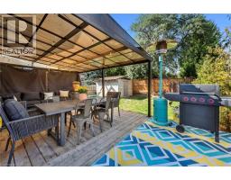 10 BROKEN OAK Crescent - 30